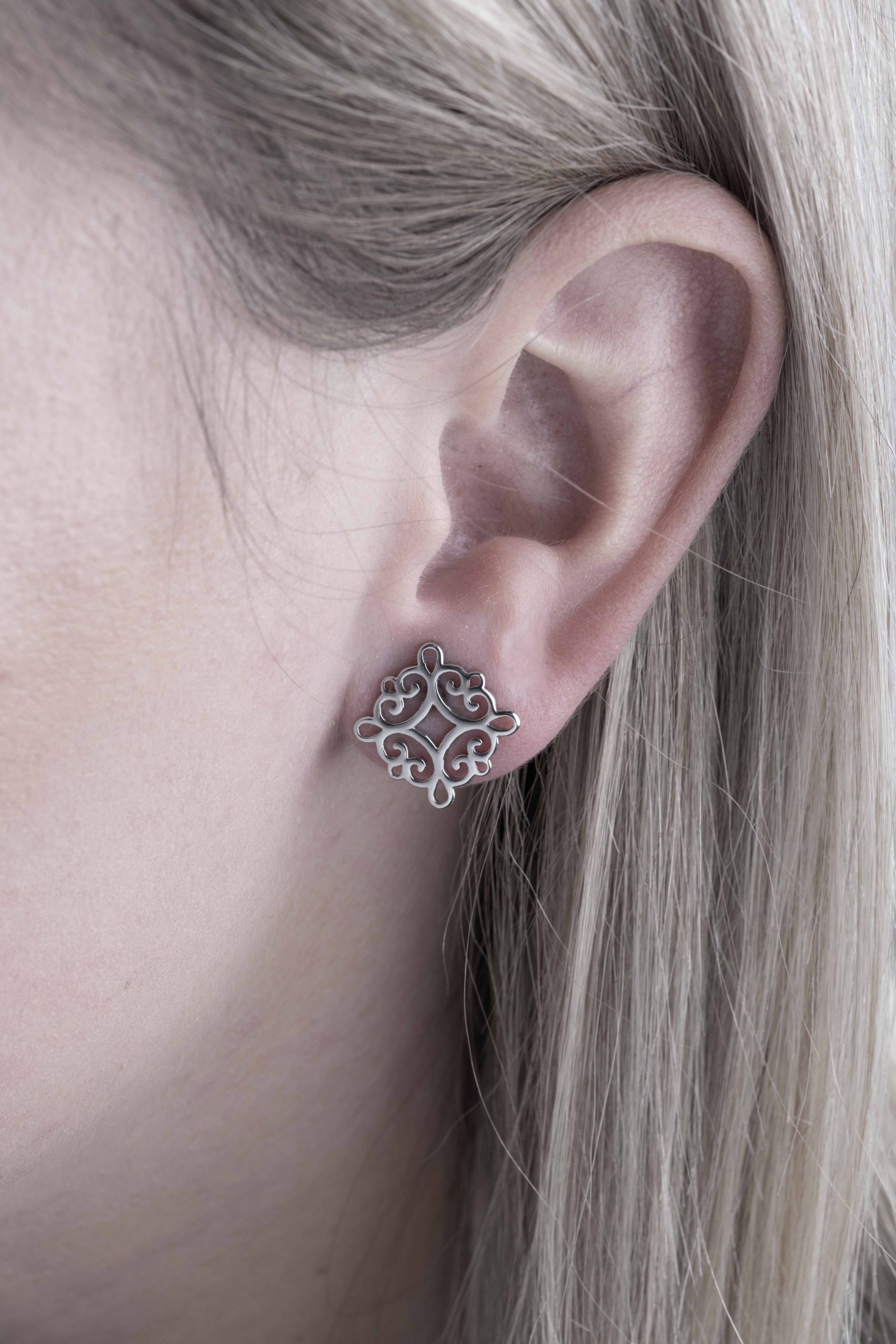 Napichovacie náušnice Libay štvorec