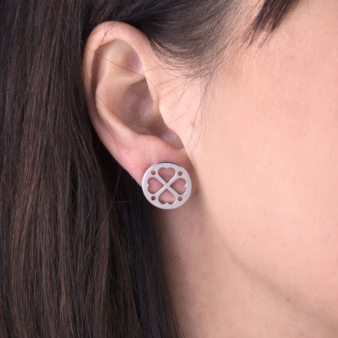 Napichovacie náušnice čipka - štvorlístok