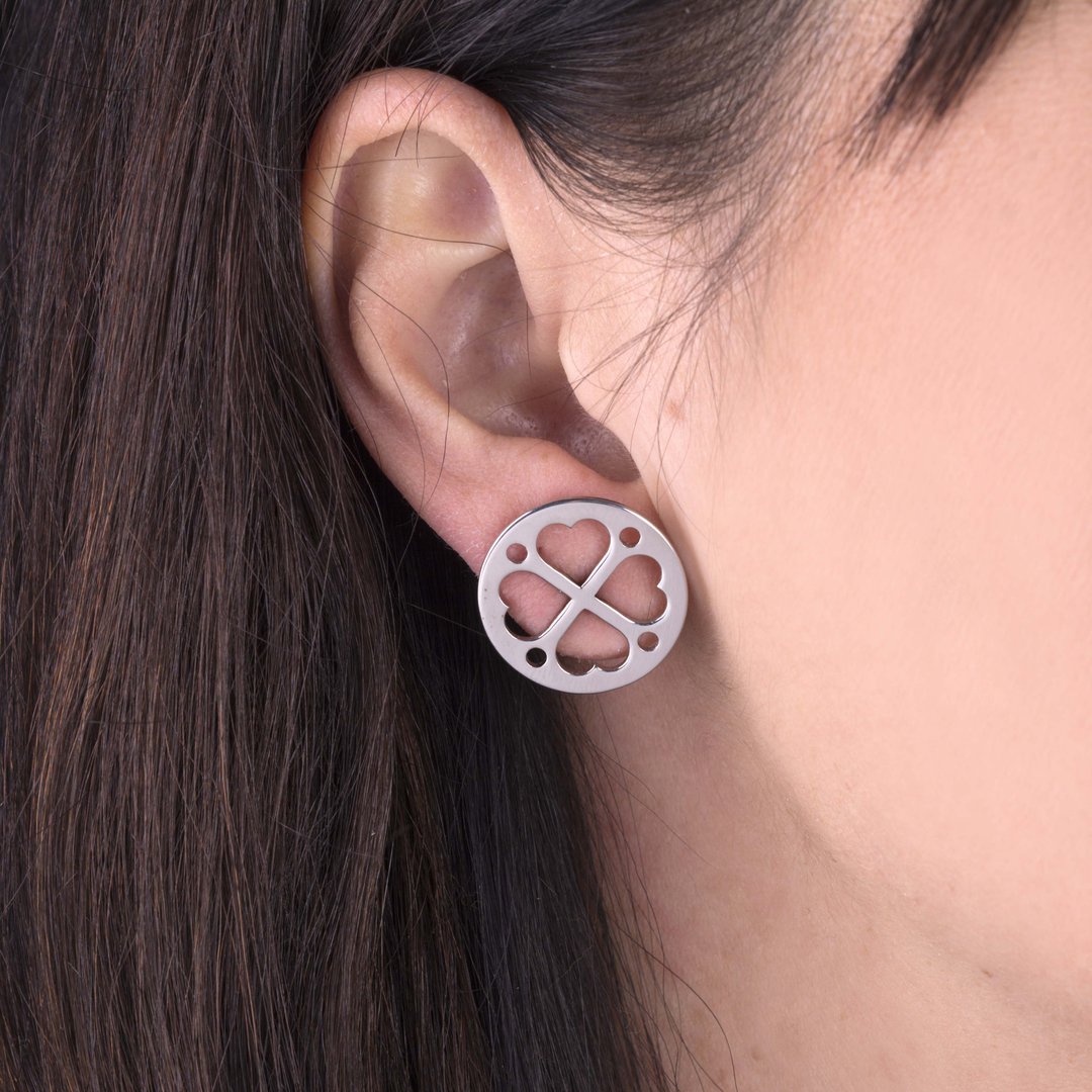 Napichovacie náušnice čipka - štvorlístok