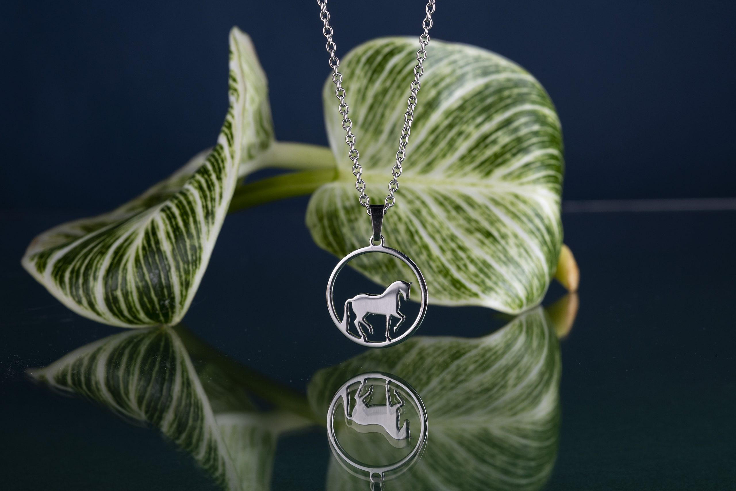 Prívesok piaf -kôň kruh - 2cm