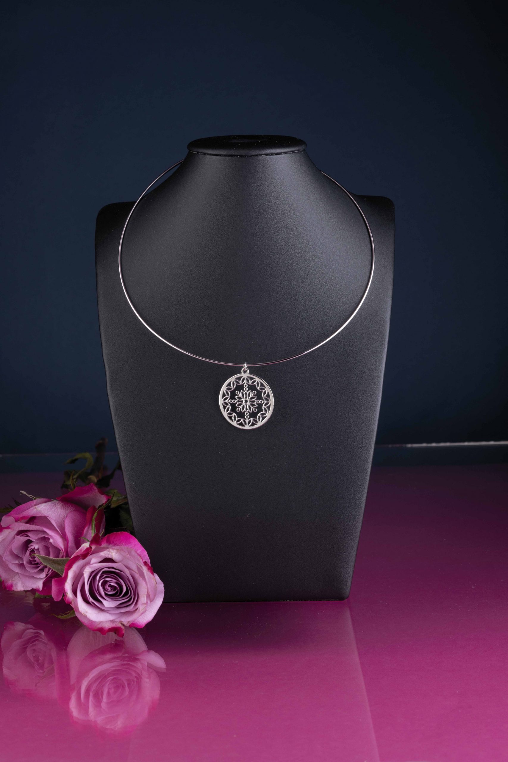 Obručový náhrdelník modrotlač 1 - kruh