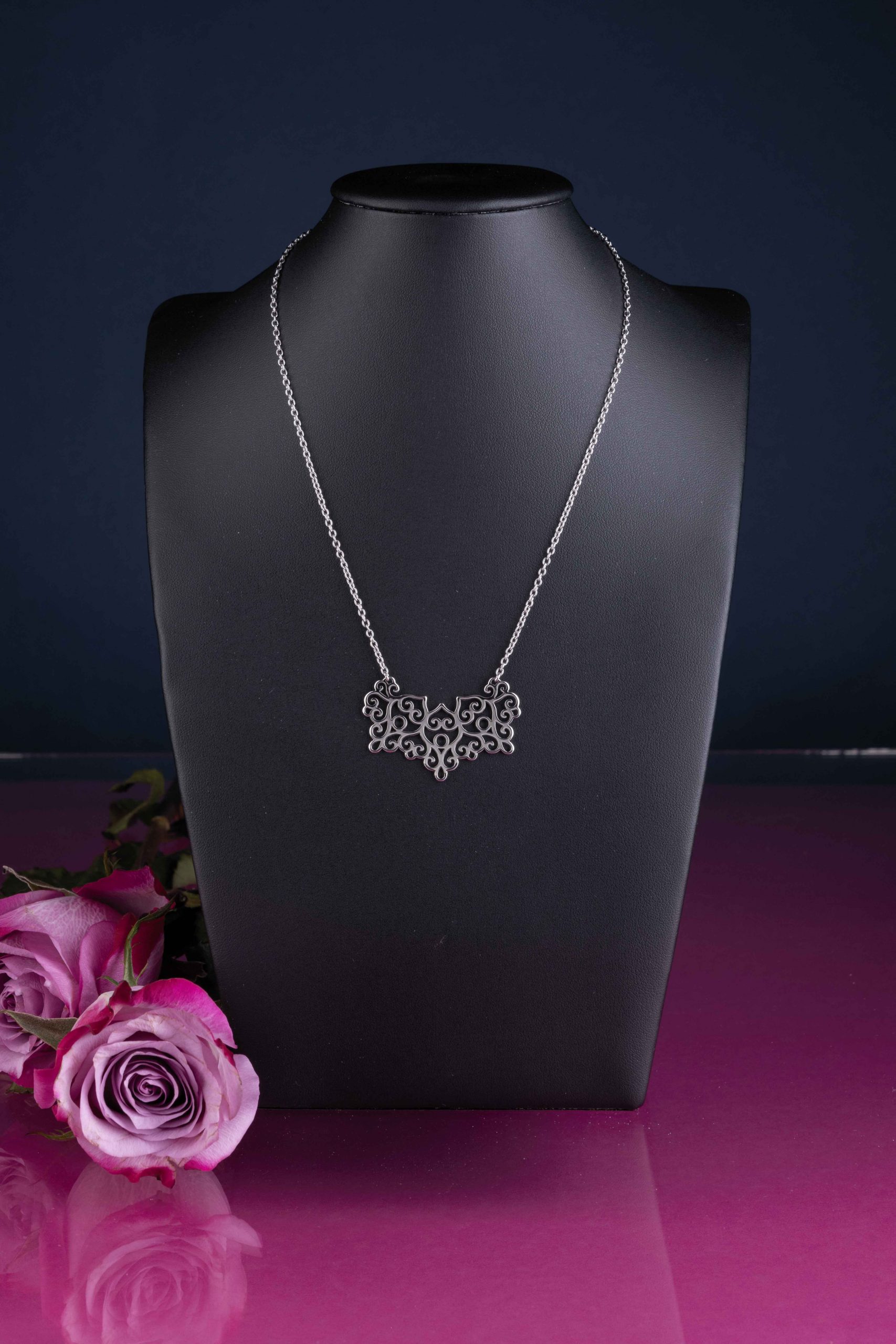 Náhrdelník LIBAY ornament - oblúk