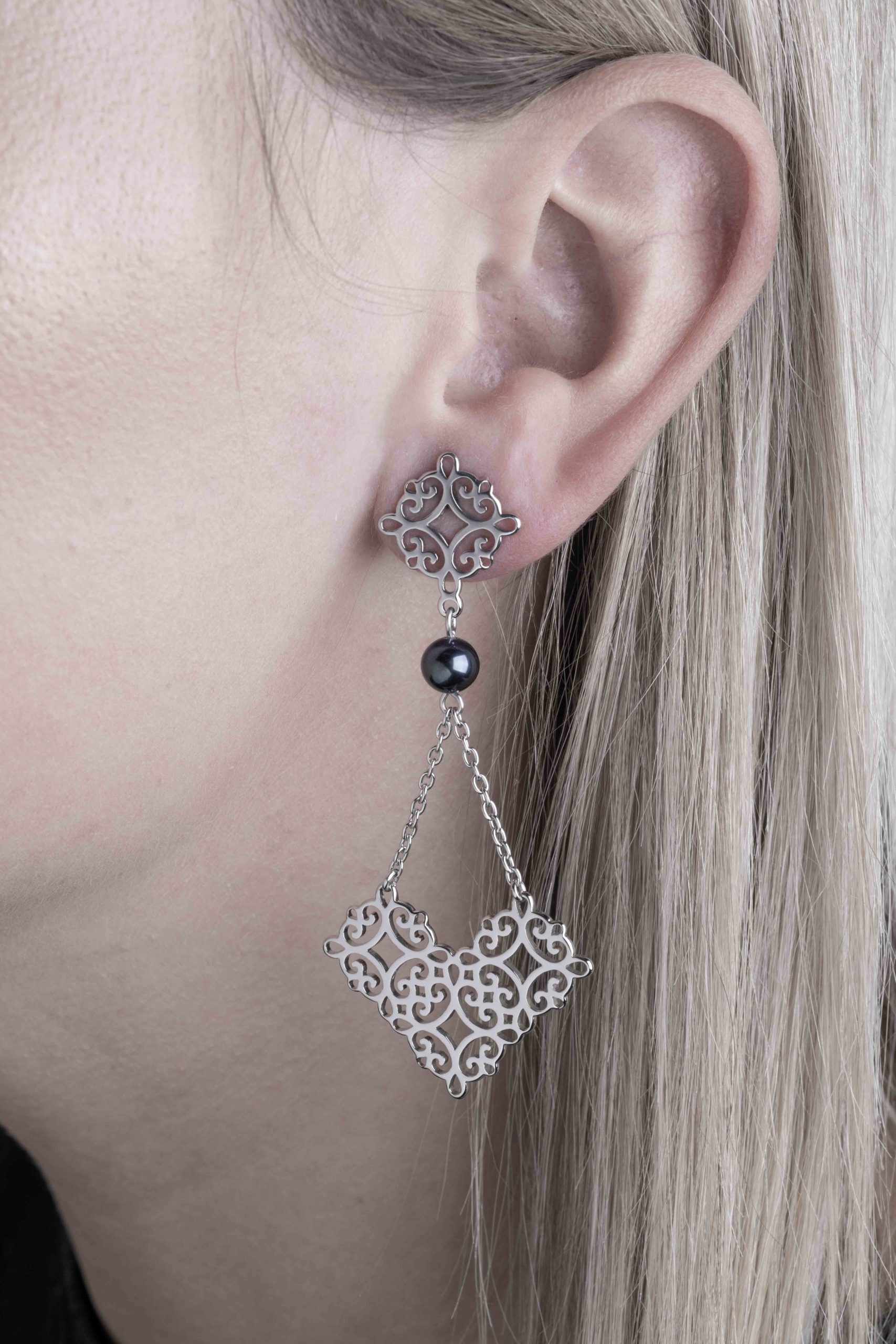 Náušnice Libay vejár ornament 2 +perla