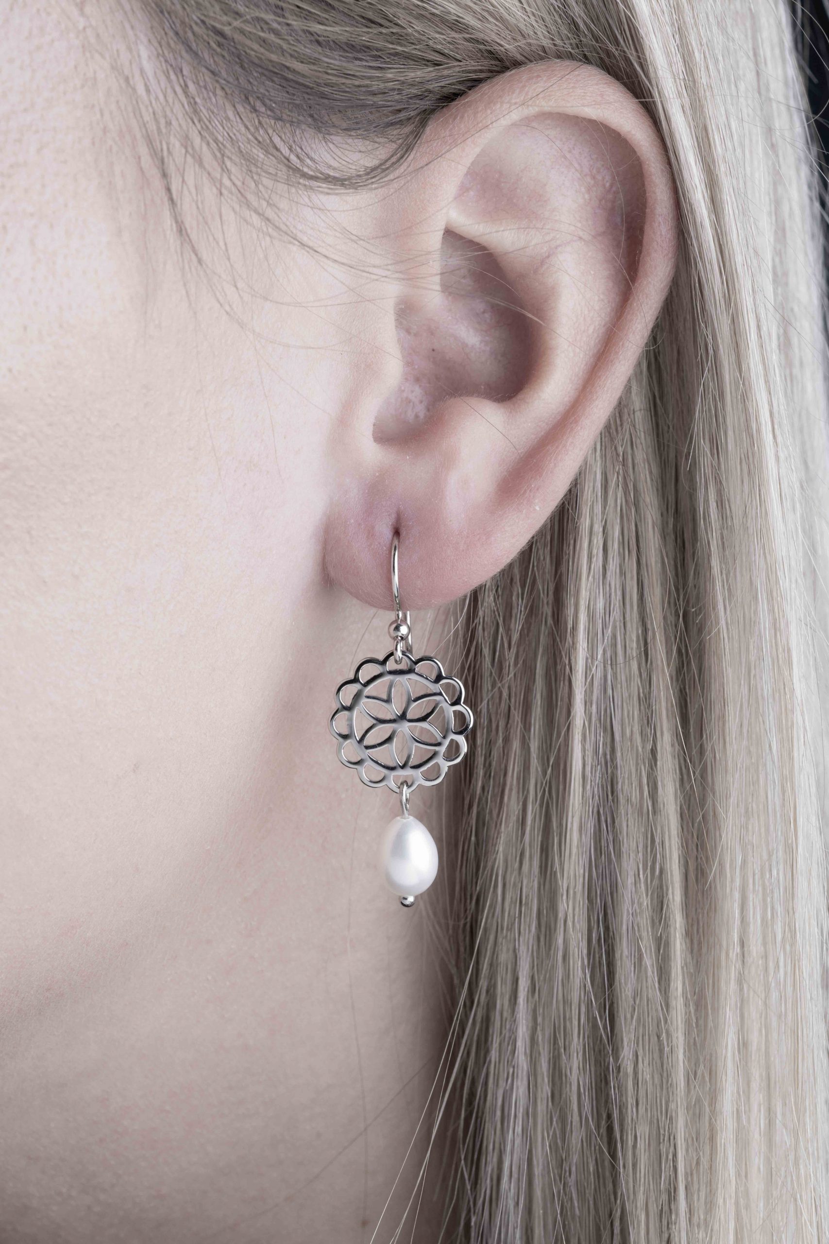 Náušnice čipka 1,5cm + perla slza