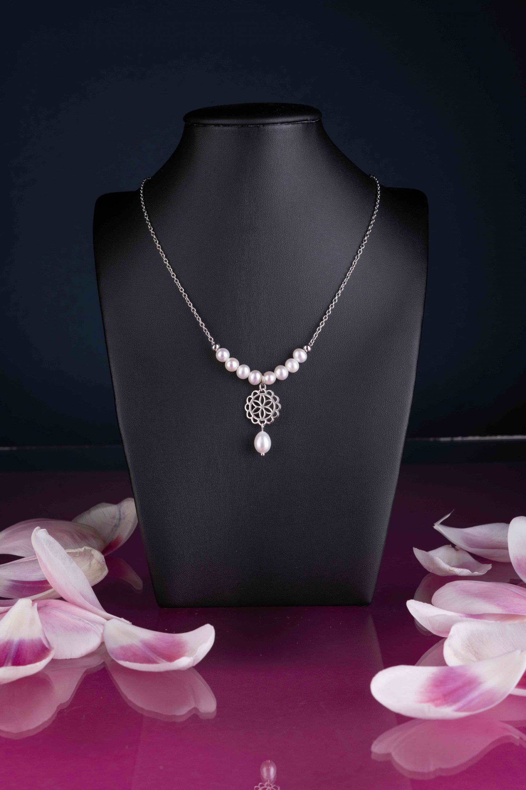 Náhrdelník  čipka 1,5cm + perla slza