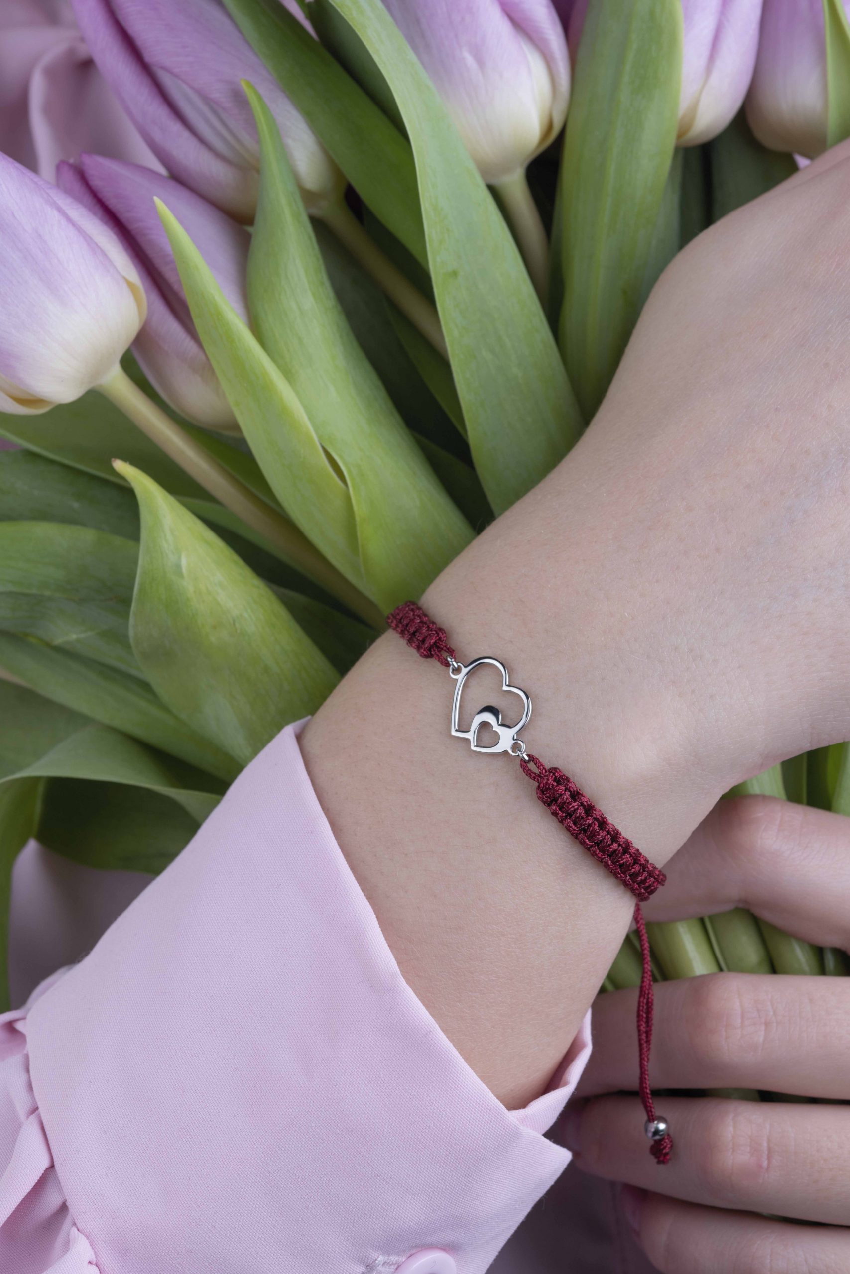 Náramok - 2 srdiečka ornamentika – šnúrka