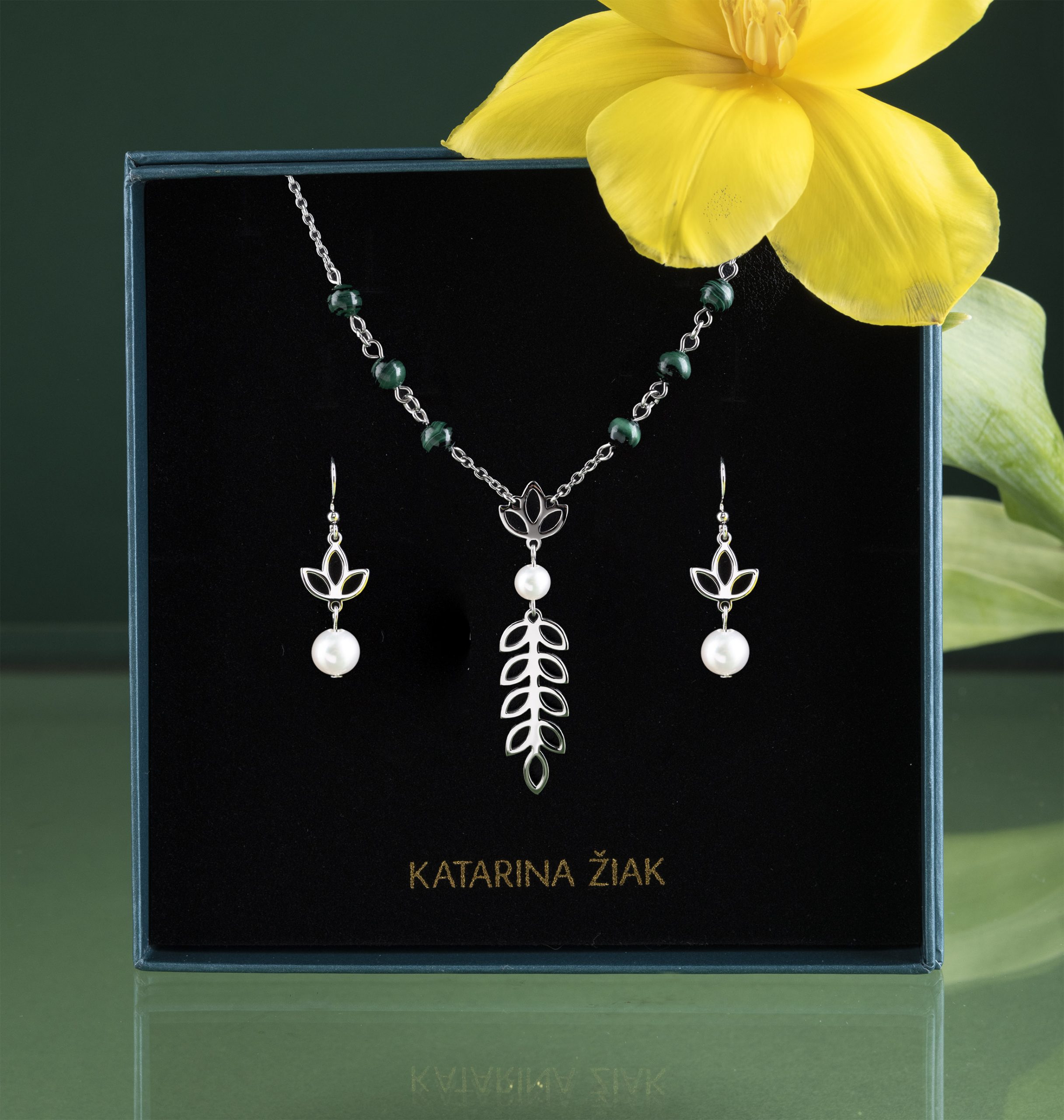 Set náhrdelník + náušnice trojlístok dlhý 2