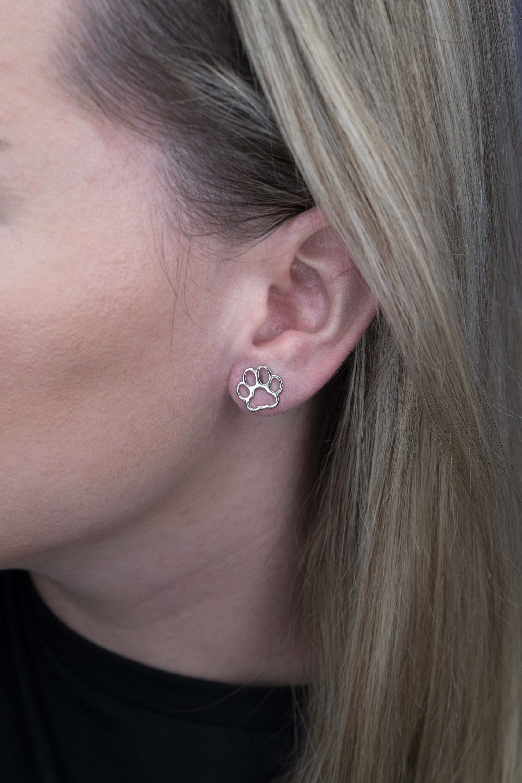 Napichovacie náušnice Labka mačka Izabela 2