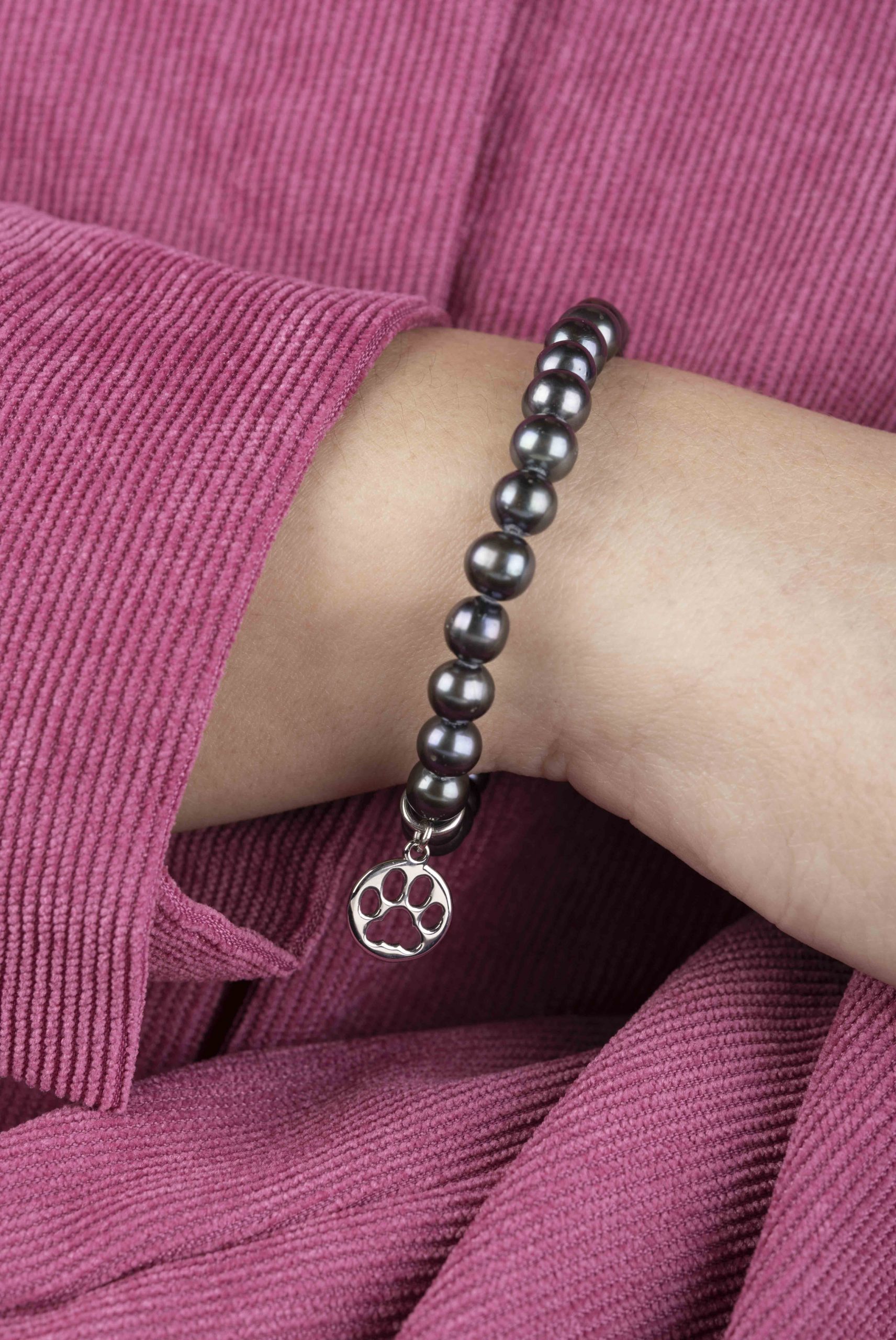 Náramok mačacia labka IZI  - perly