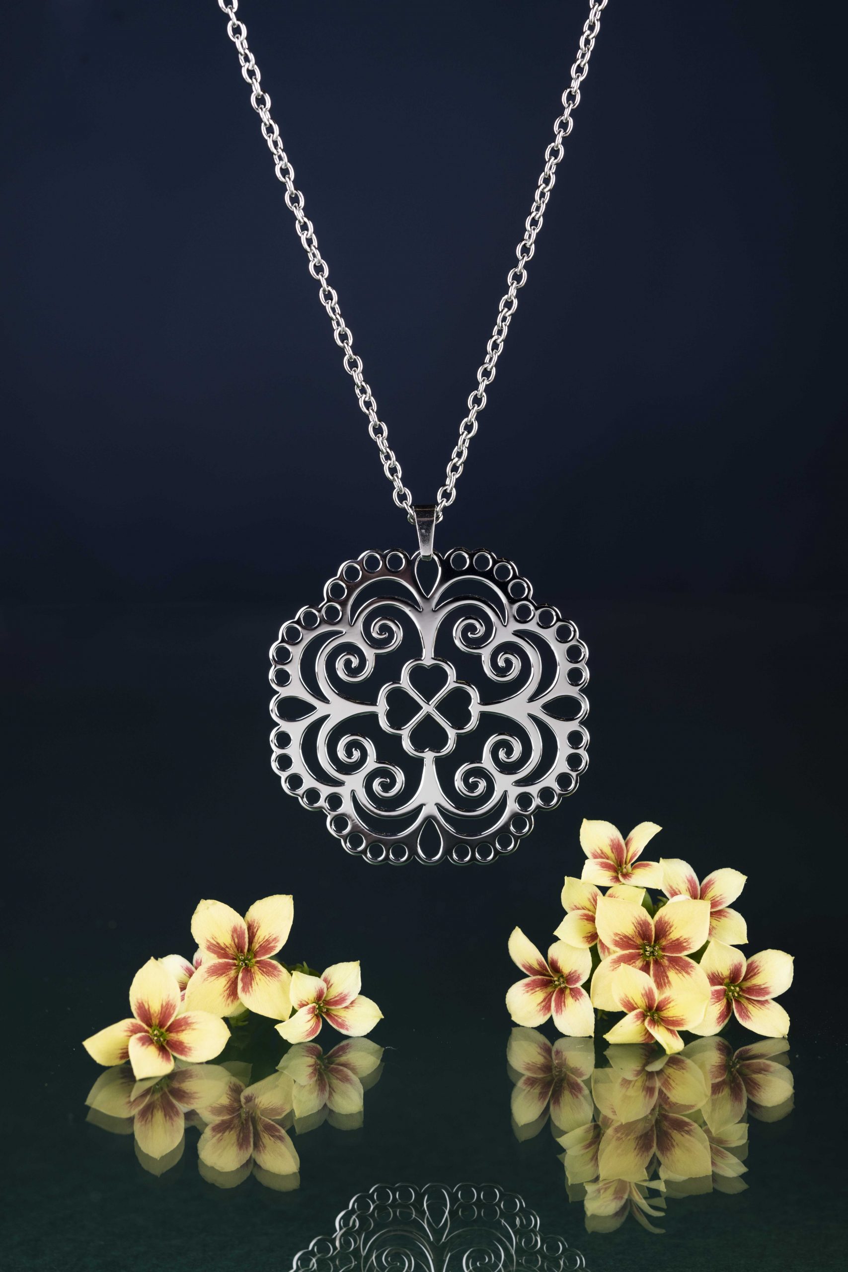 Prívesok štvorlístok ornament 1 jednoduchý