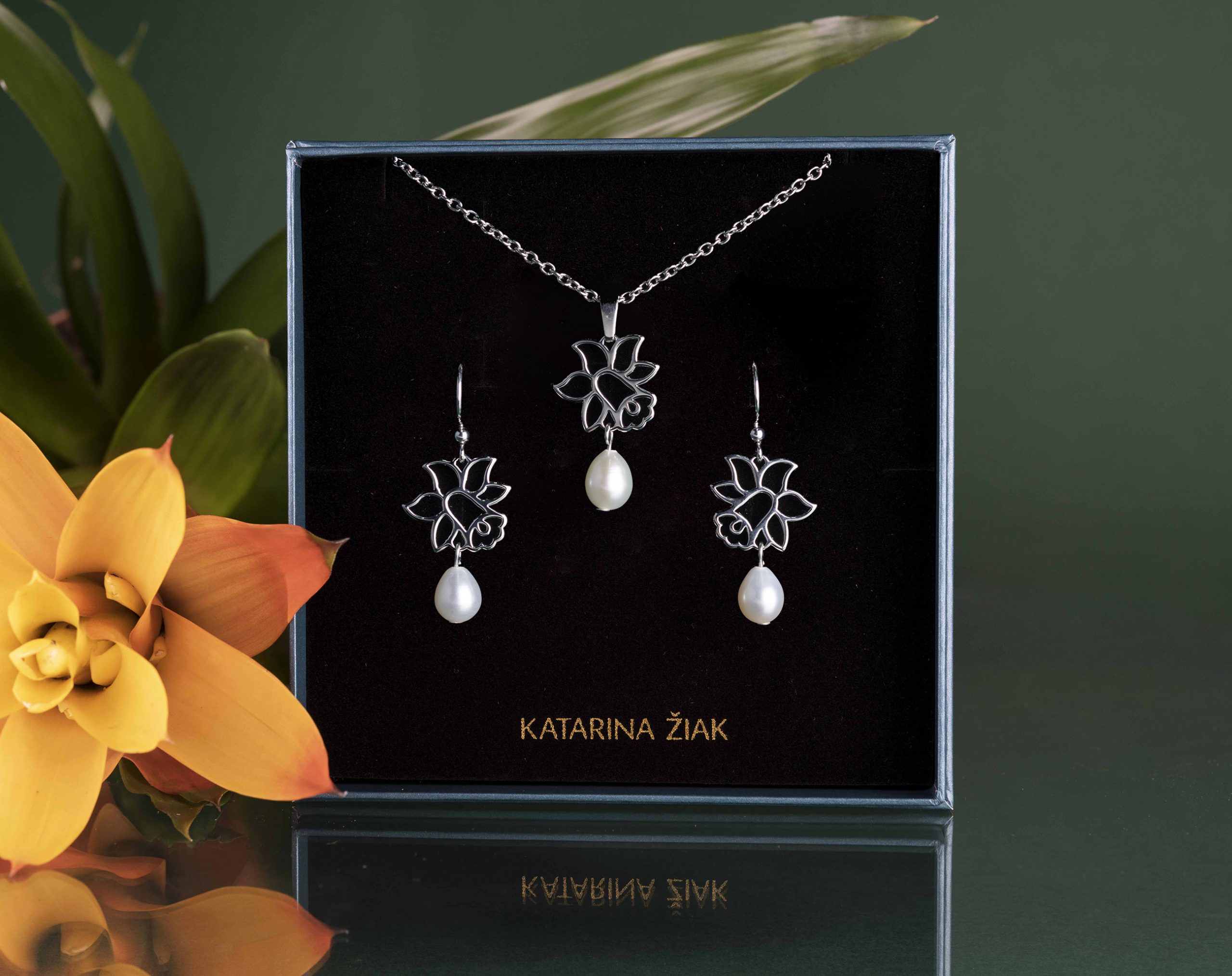 Set šperkov narcis 4