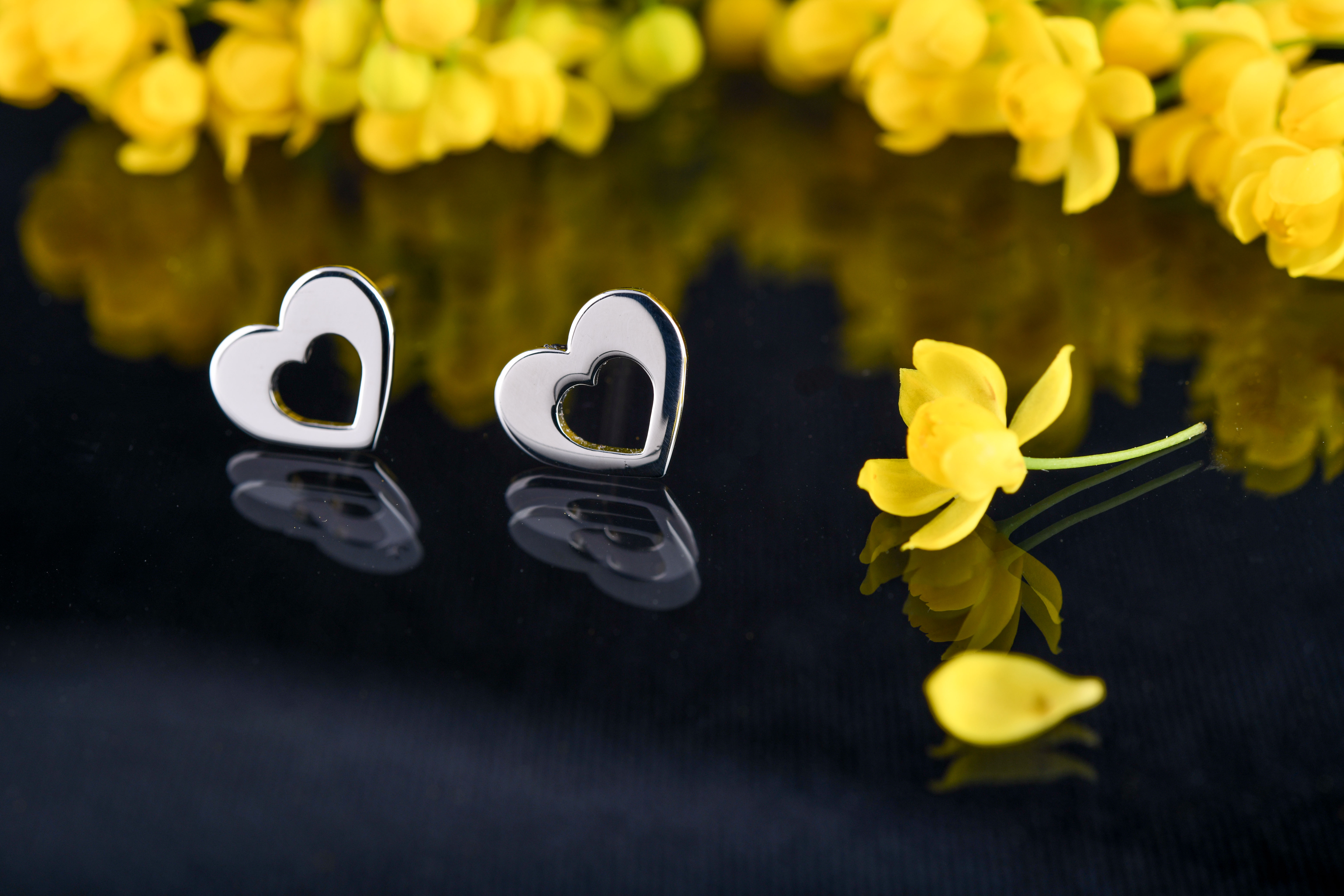 Napichovacie náušnice malé srdiečko 2