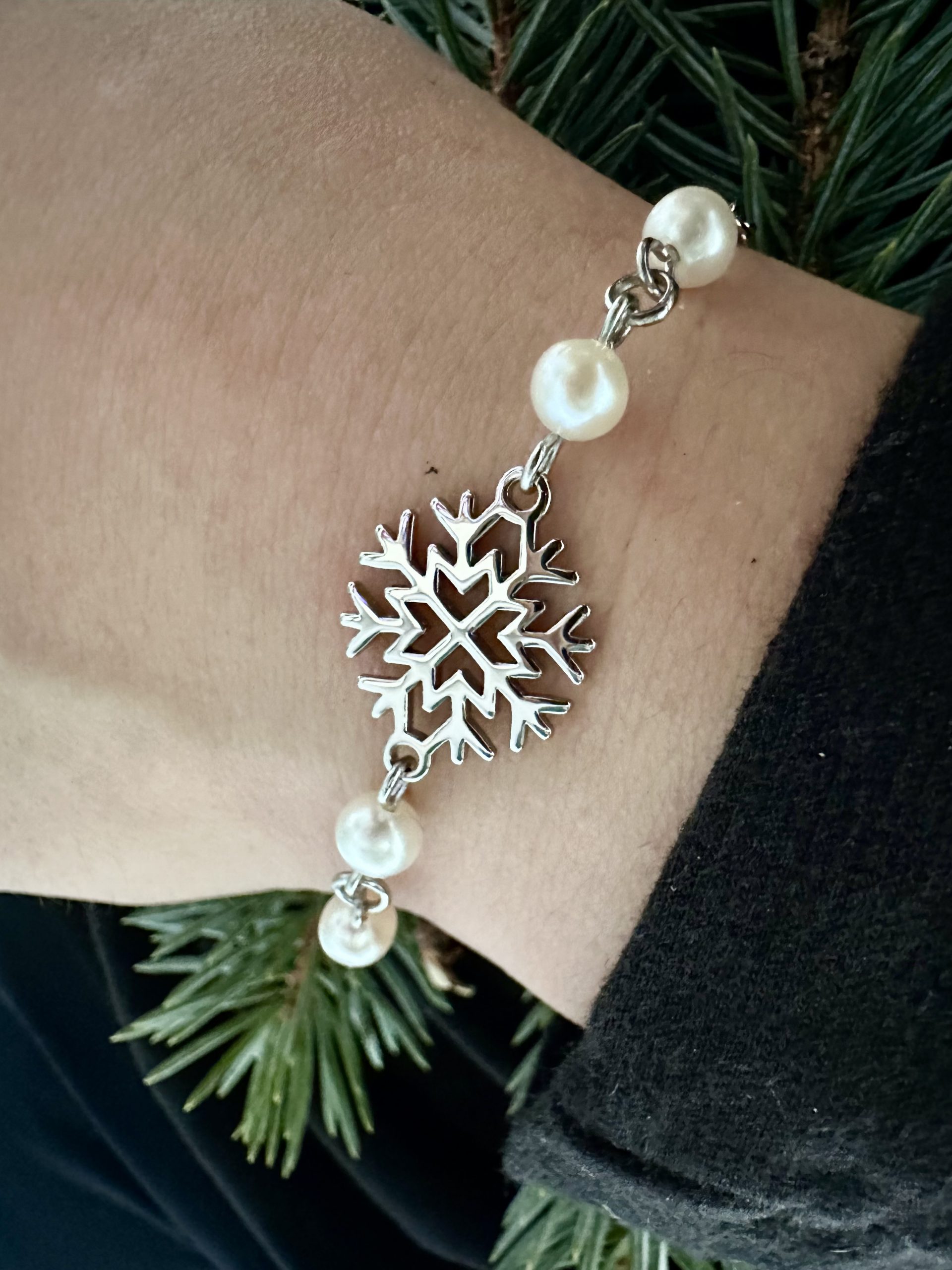 Náramok snehová vločka 2 – retiazka + perly