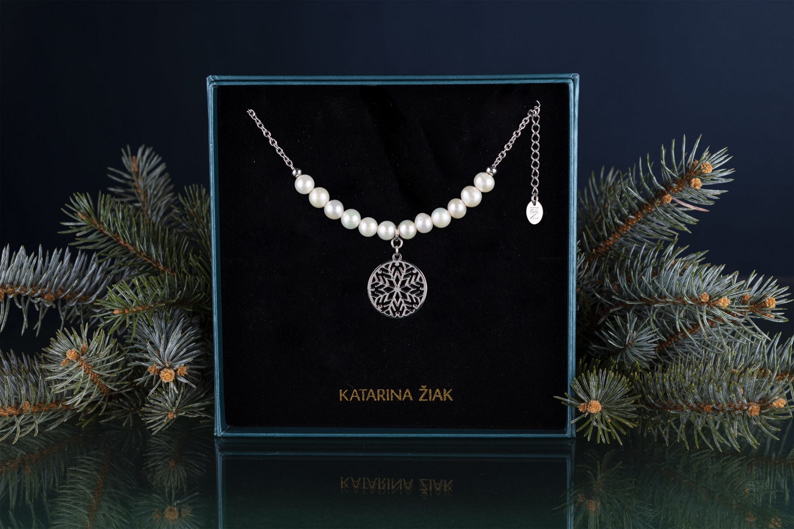 Náhrdelník - snehová vločka 2cm 3 + perly