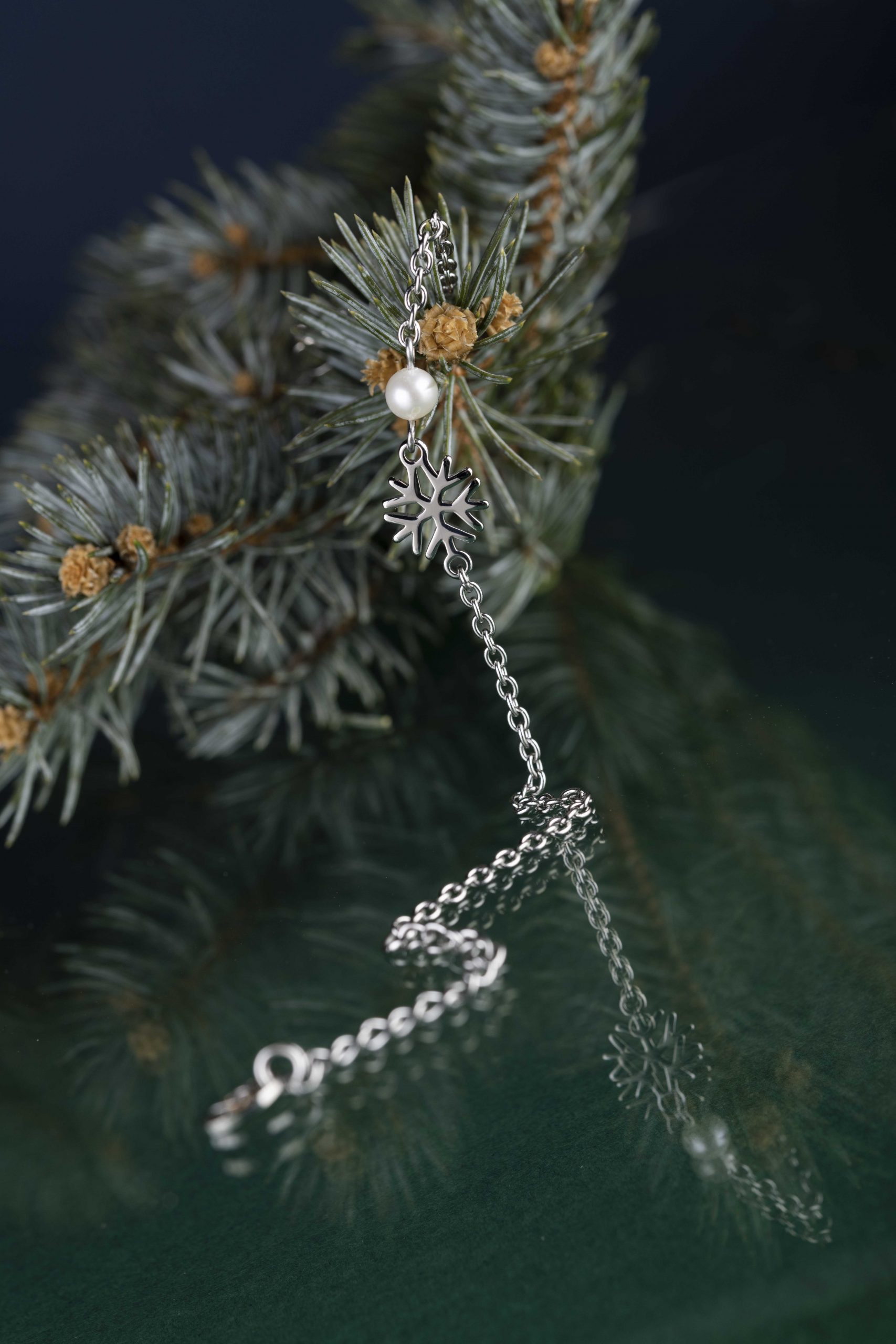 Náramok snehová vločka 1 – retiazka + perla