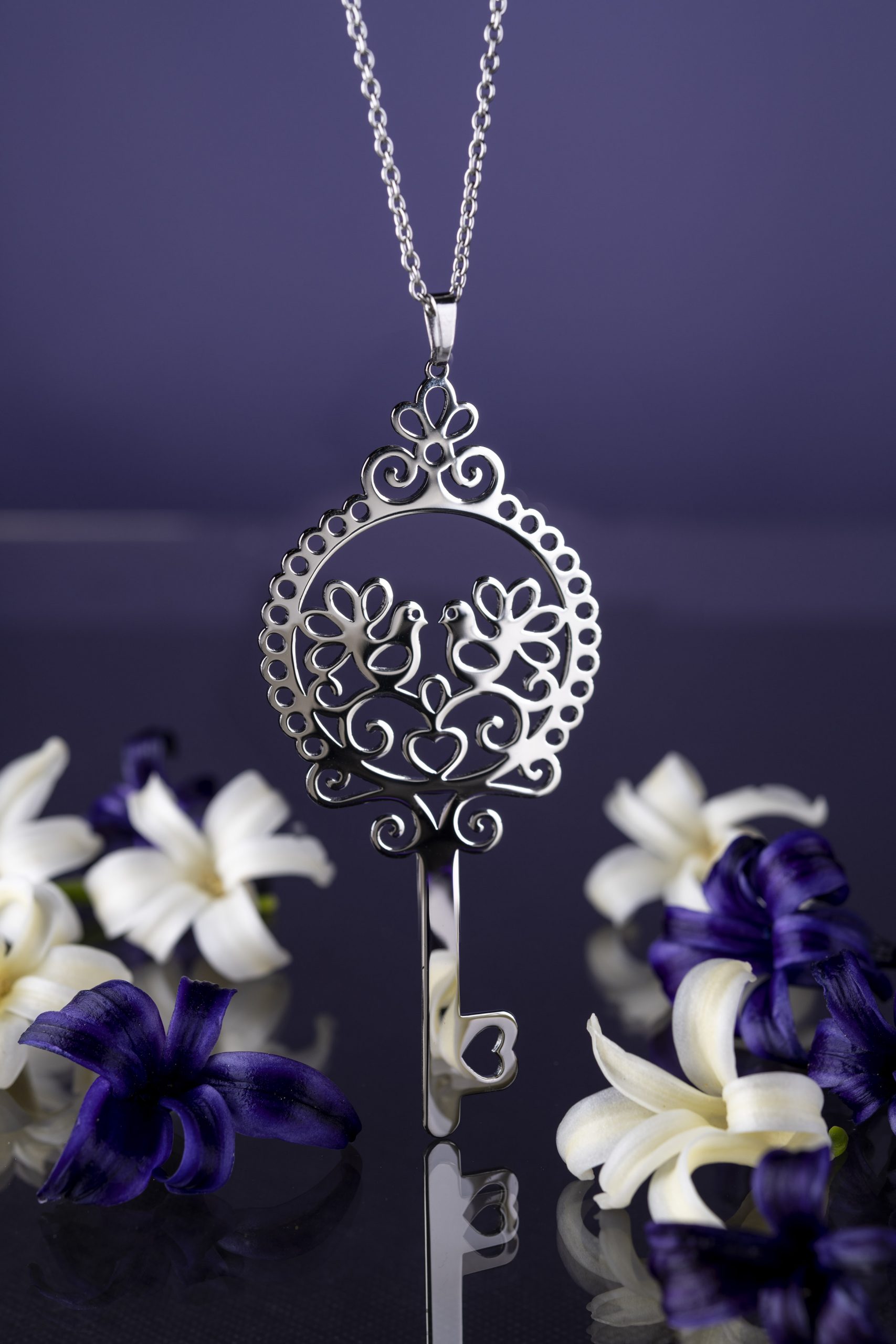 Prívesok kľúč holubice 1