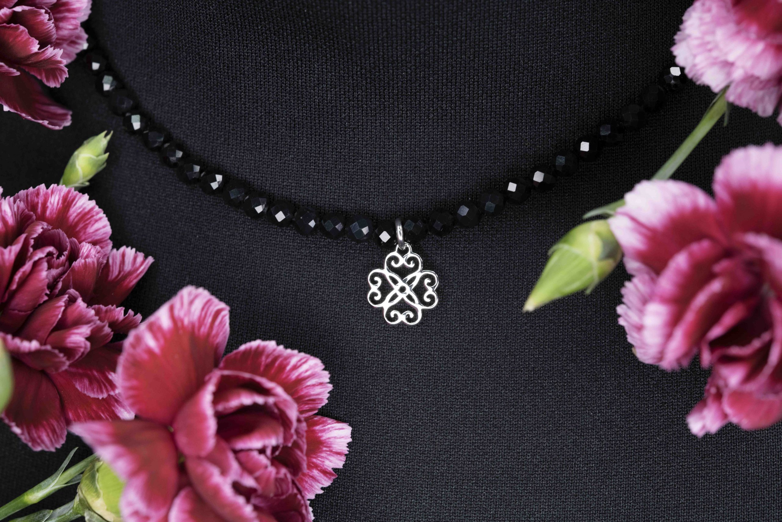 Náhrdelník - SymBBolika štvorlístok mini + onyx