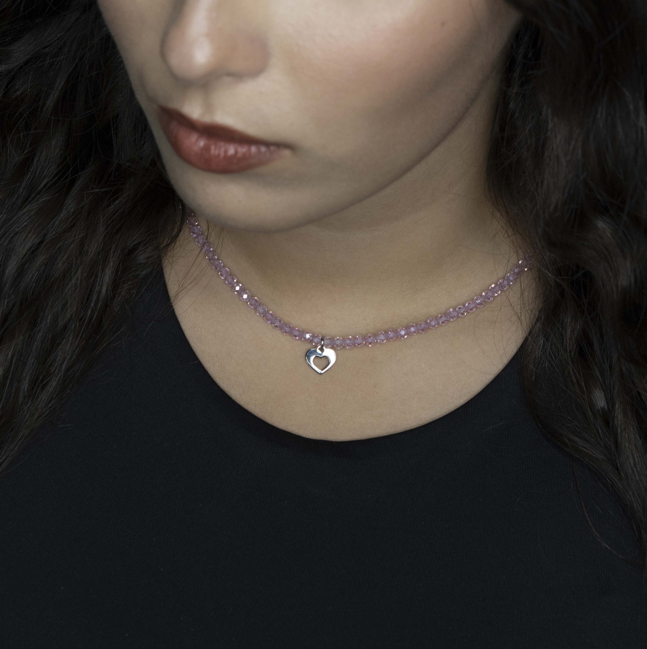 Náhrdelník - srdiečko ornamentika + ružový zirkón