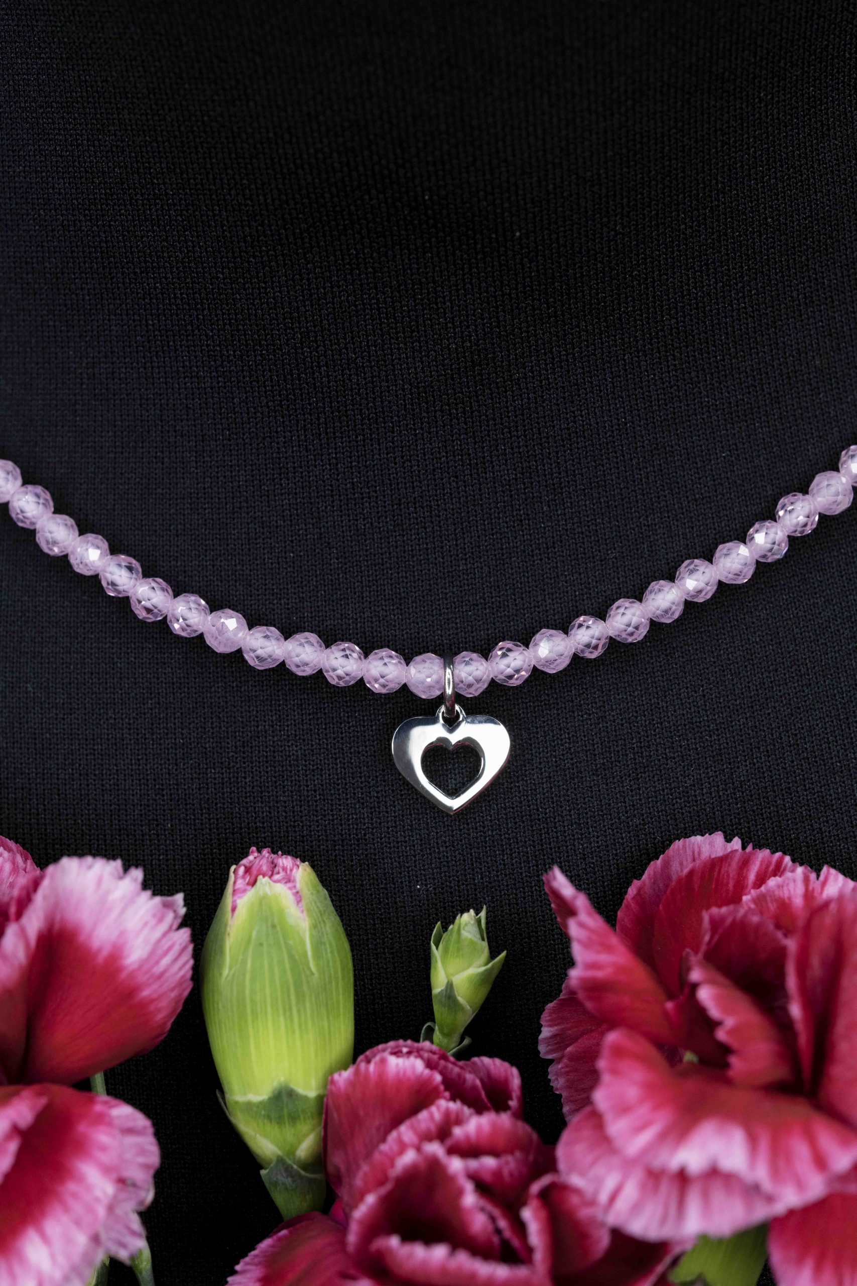 Náhrdelník - srdiečko ornamentika + ružový zirkón