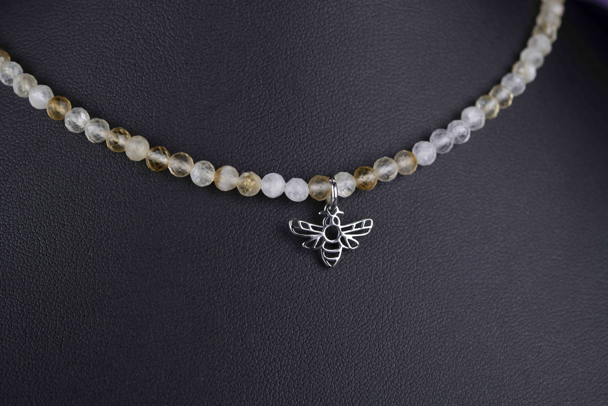 Náhrdelník - včela MINI + brúsený citrín