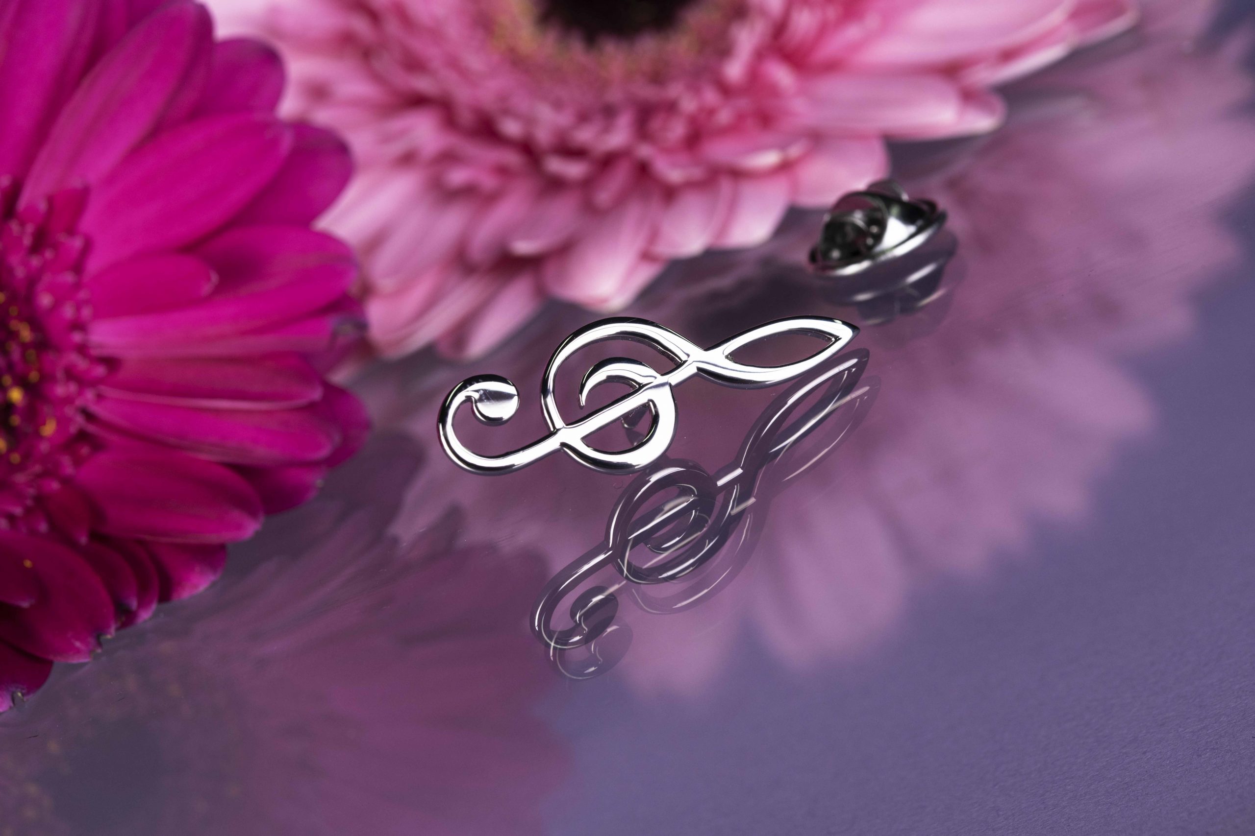 Odznak - husľový kľúč