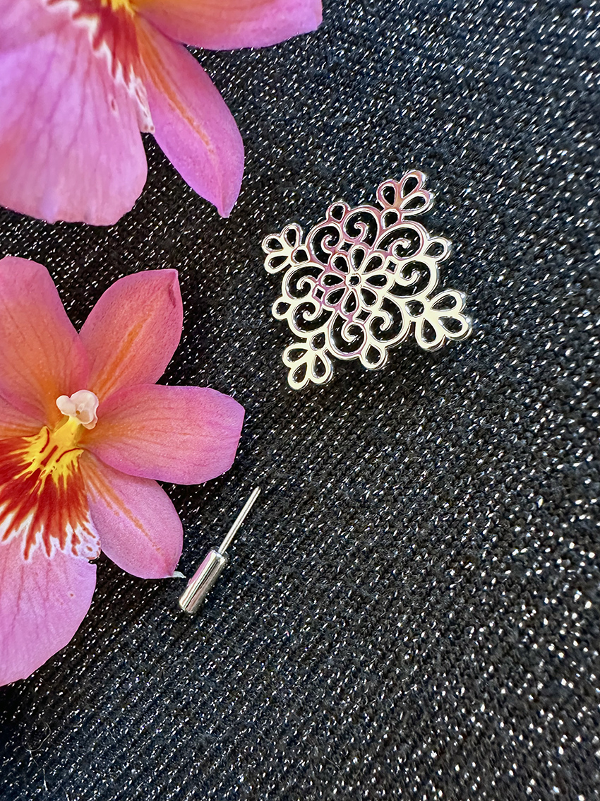 Brošňa Závadka ornament 1 margaréta