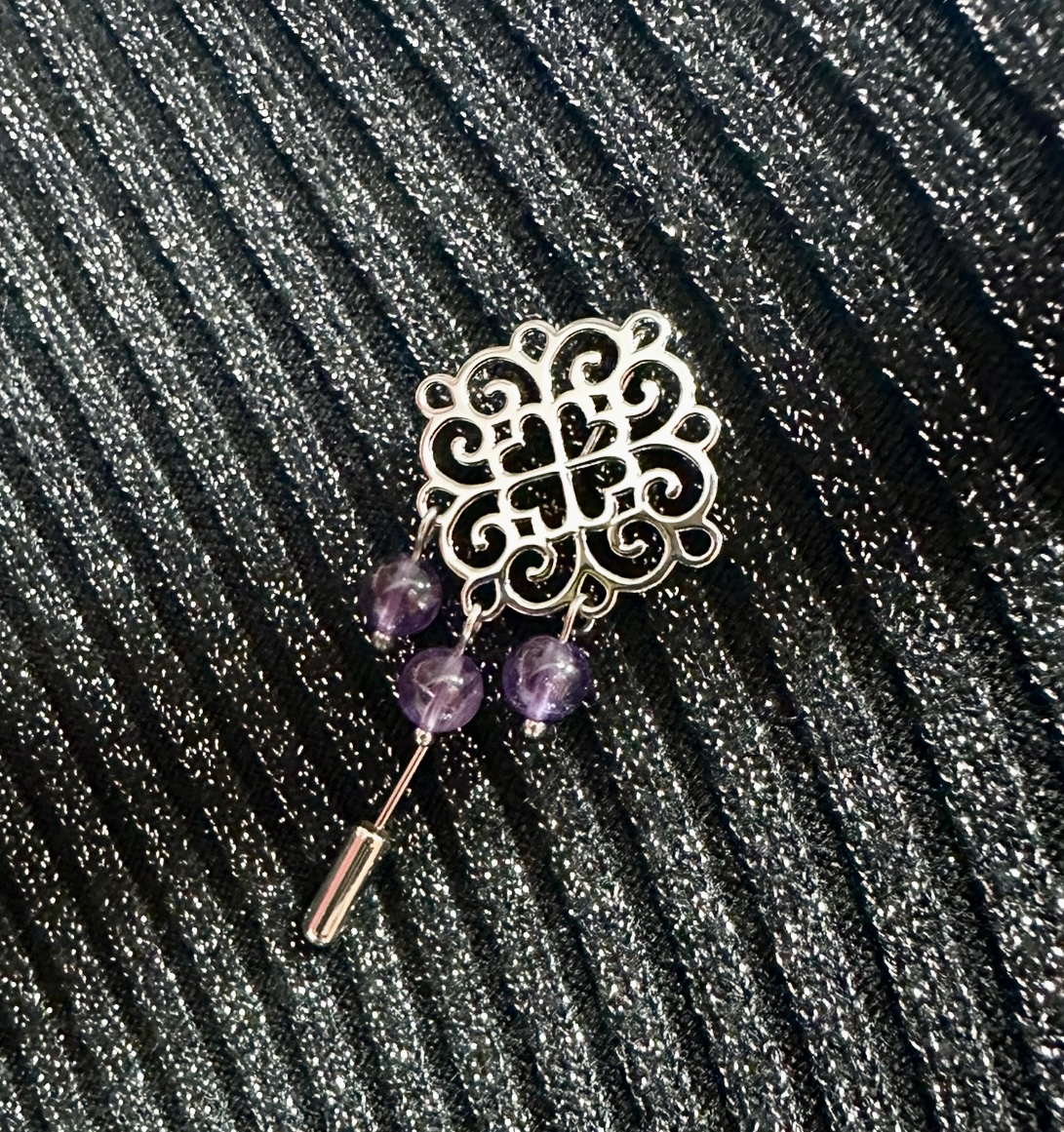 Brošňa Závadka ornament štvorlístok 1 – ametyst