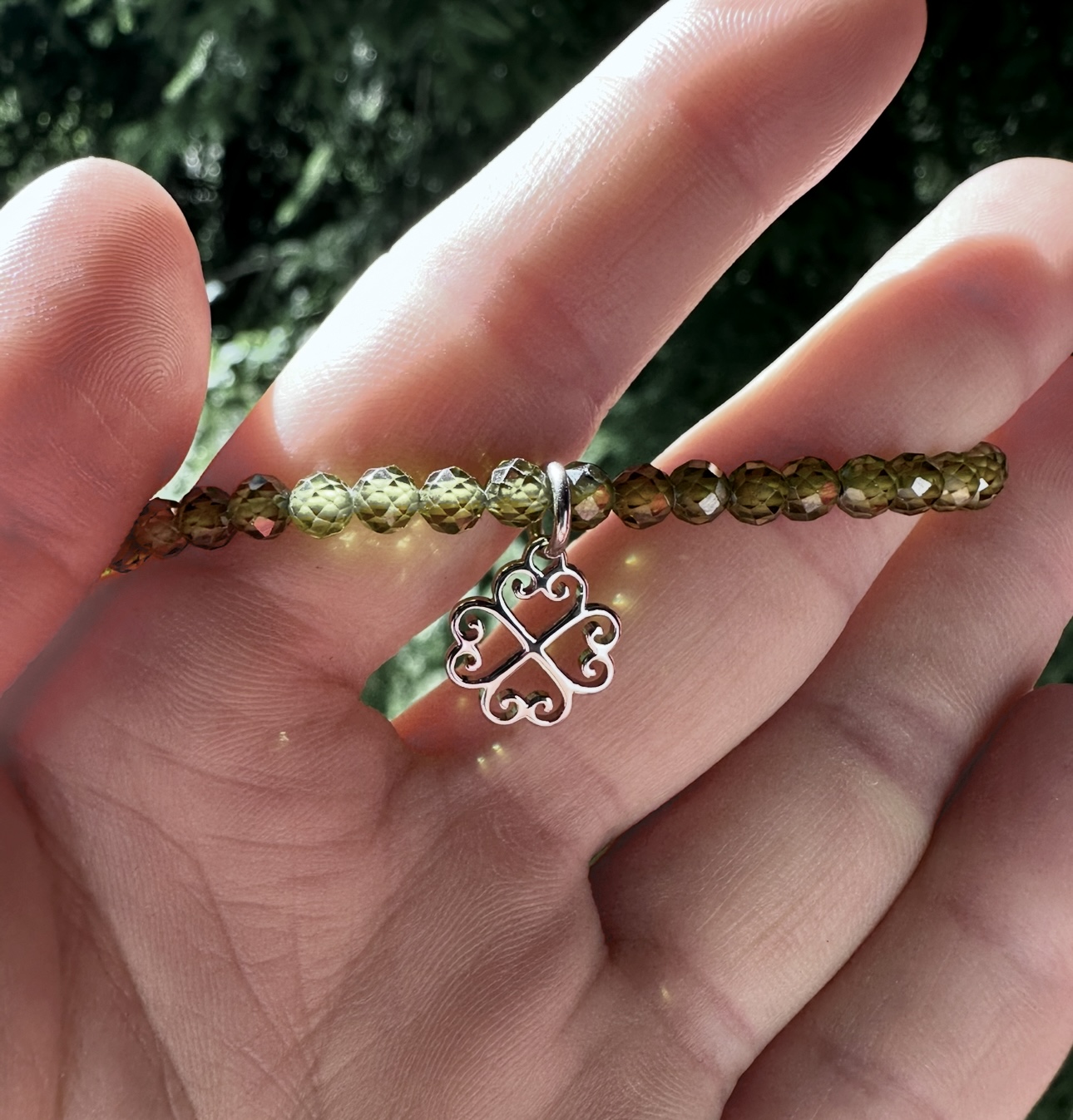 Náhrdelník - štvorlístok 2 + zelený zirkón