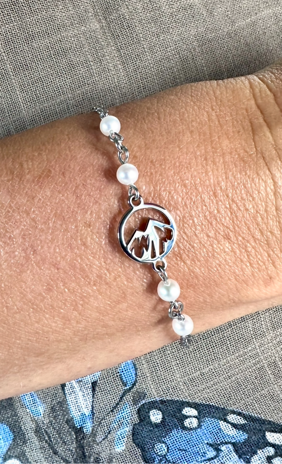 Náramok hory kruh MINI 1 – retiazka + biele sladkovodné perly