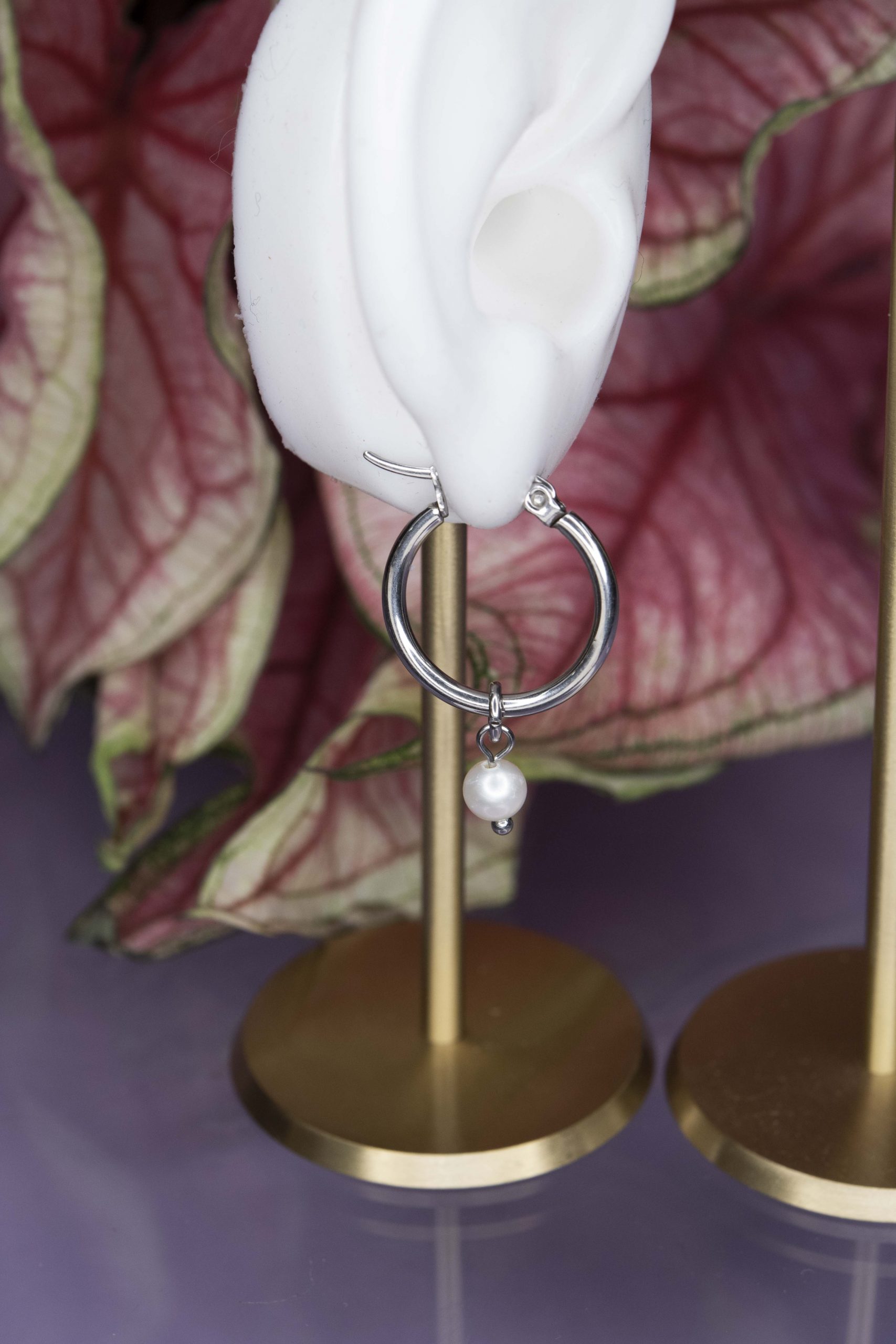 Náušnice abeceda MALÝ KRUH (rôzne písmená na výber) + sladkovodná perla