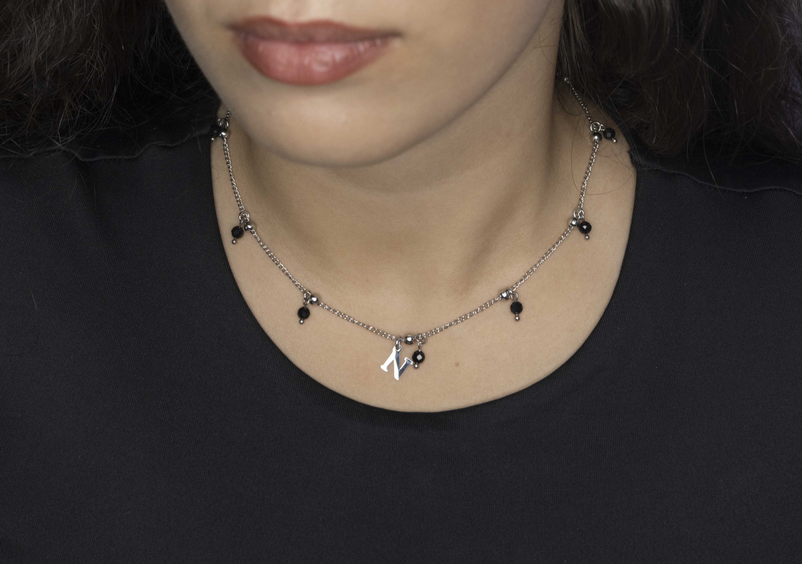 Prívesok abeceda 3 (rôzne písmená na výber) + onyx