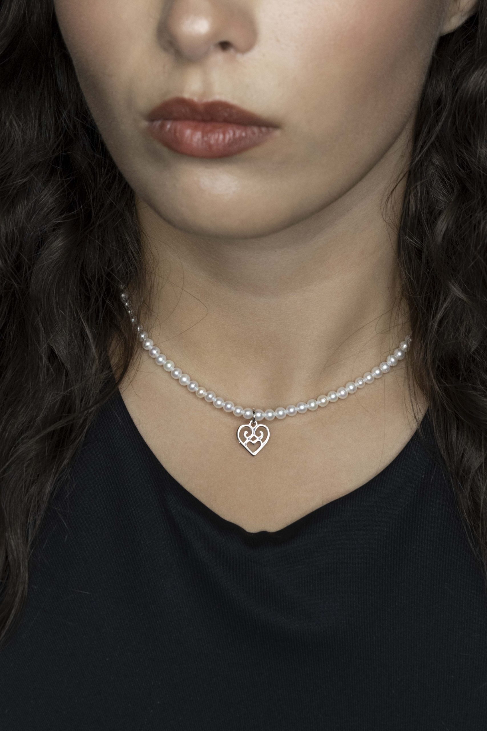 Náhrdelník - srdiečko Polomka 2 +biele sladkovodné perly