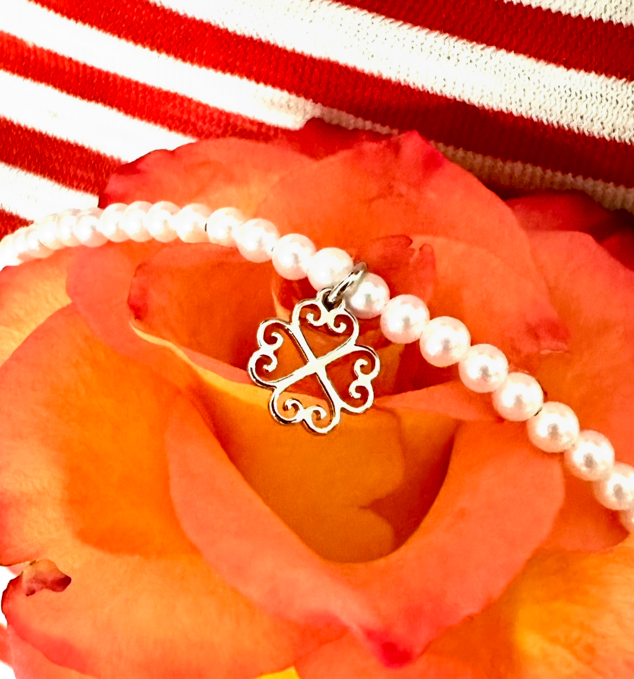 Náramok štvorlístok MINI- retiazka- perly