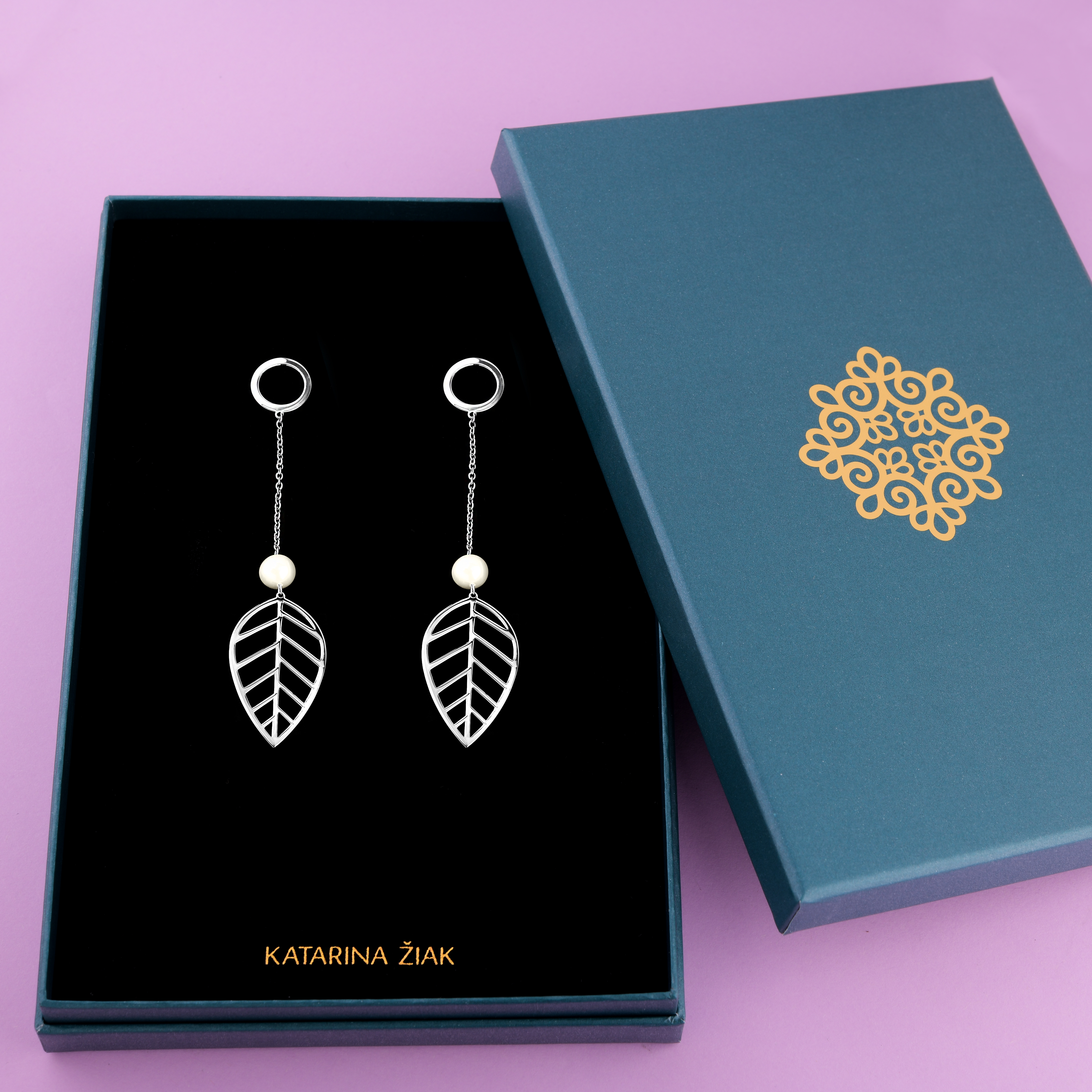 Náušnice bukový list na retiazke