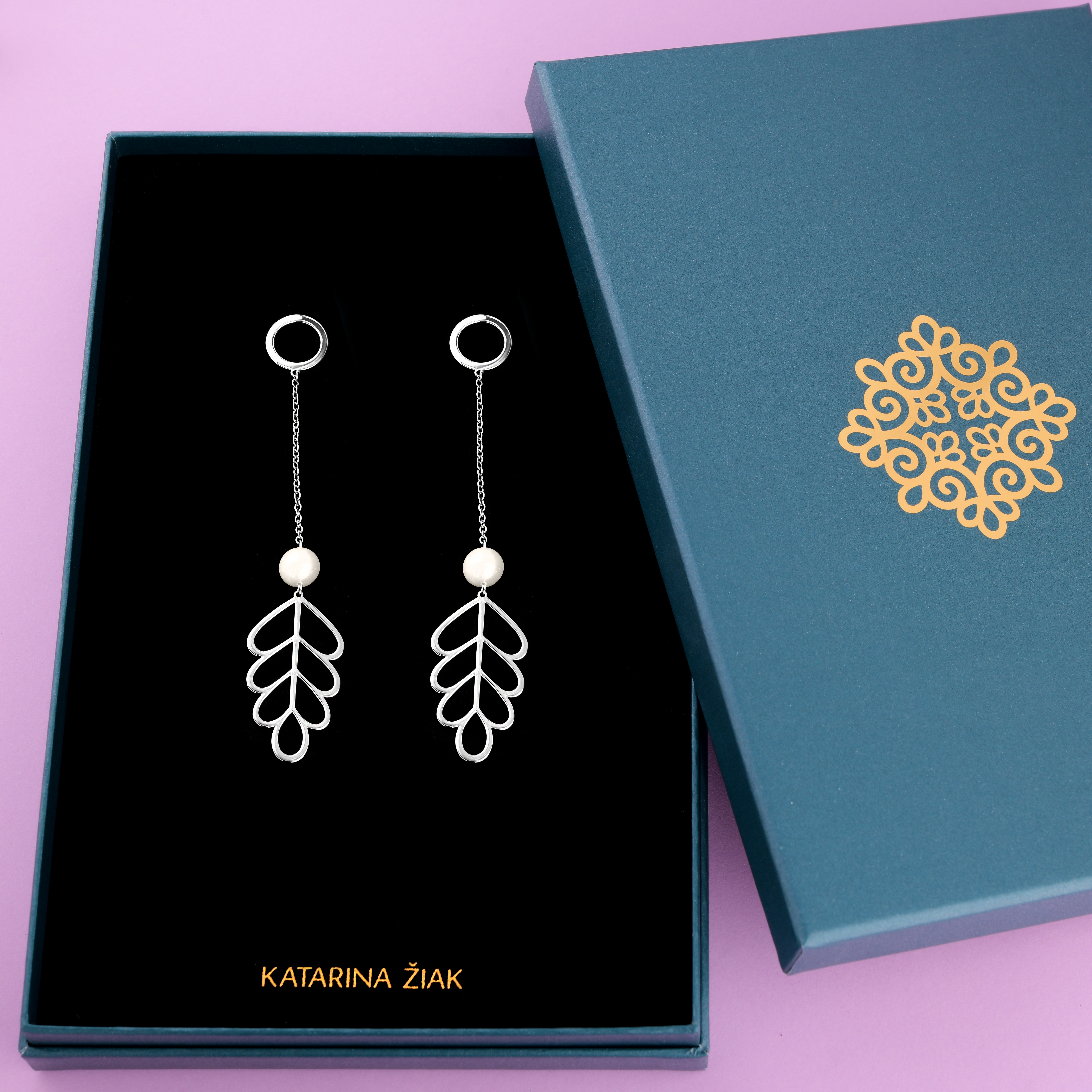 Náušnice dubový list na retiazke