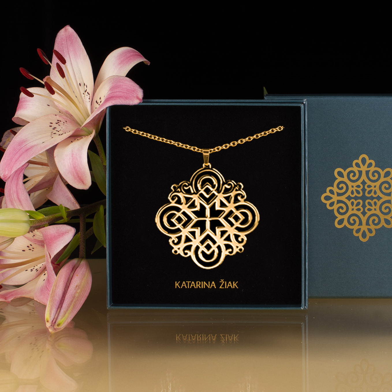 Prívesok gatra - štvorec 1