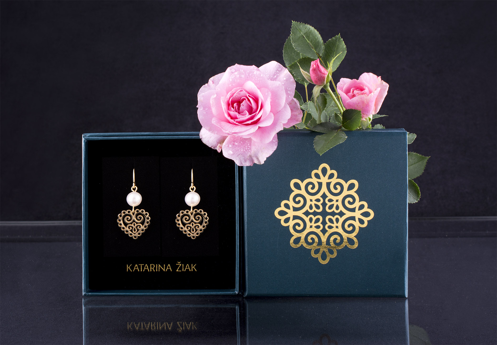 Náušnice srdce ornament mini 1 s perlou