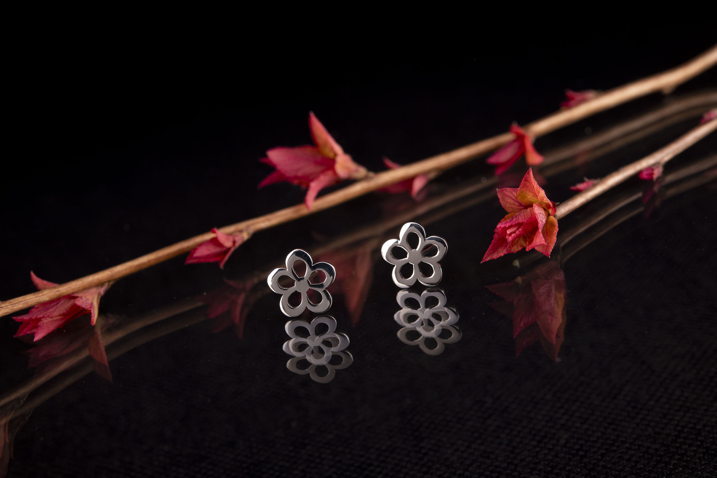 Napichovacie náušnice kvietok