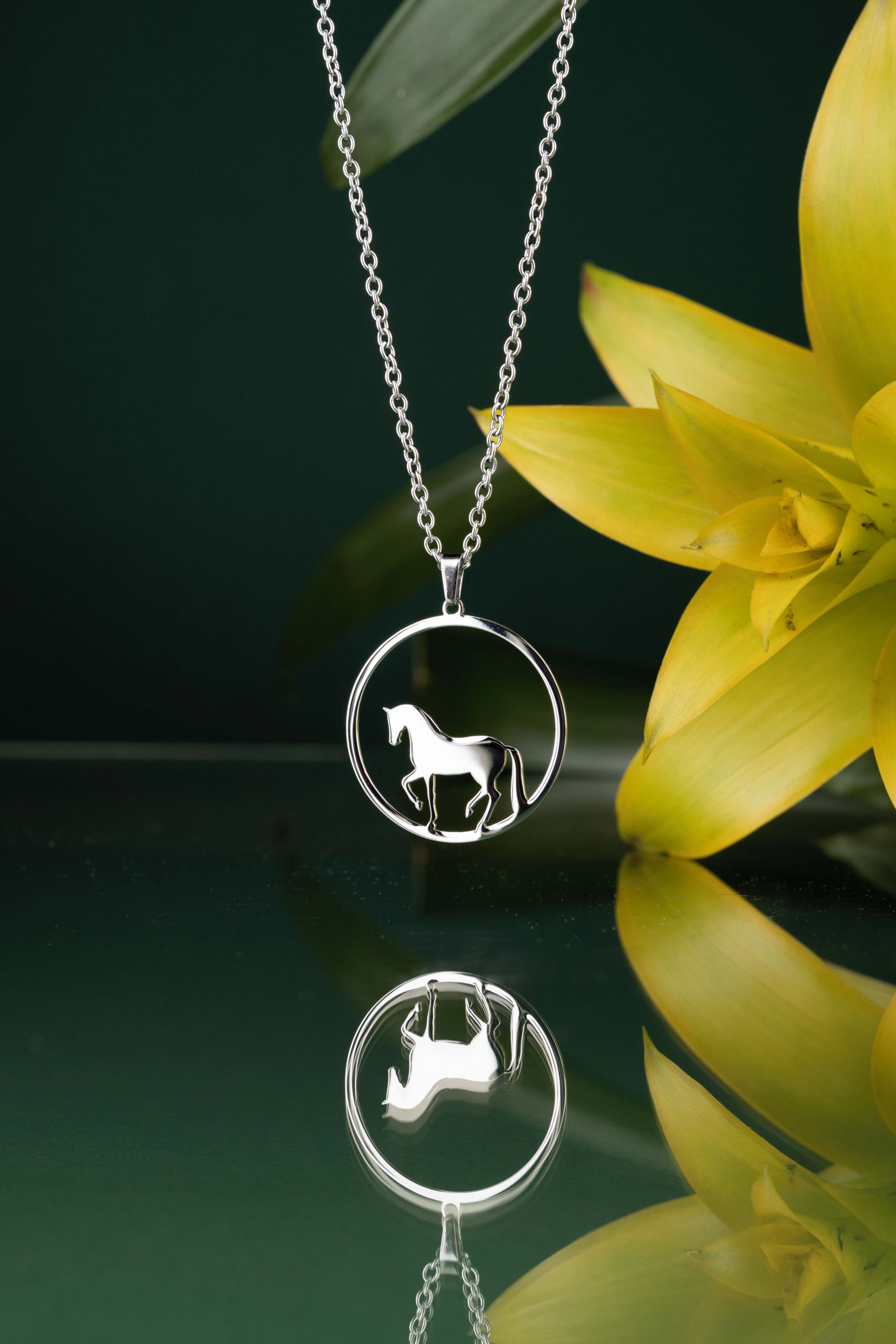 Prívesok piaf - kôň kruh - 3cm