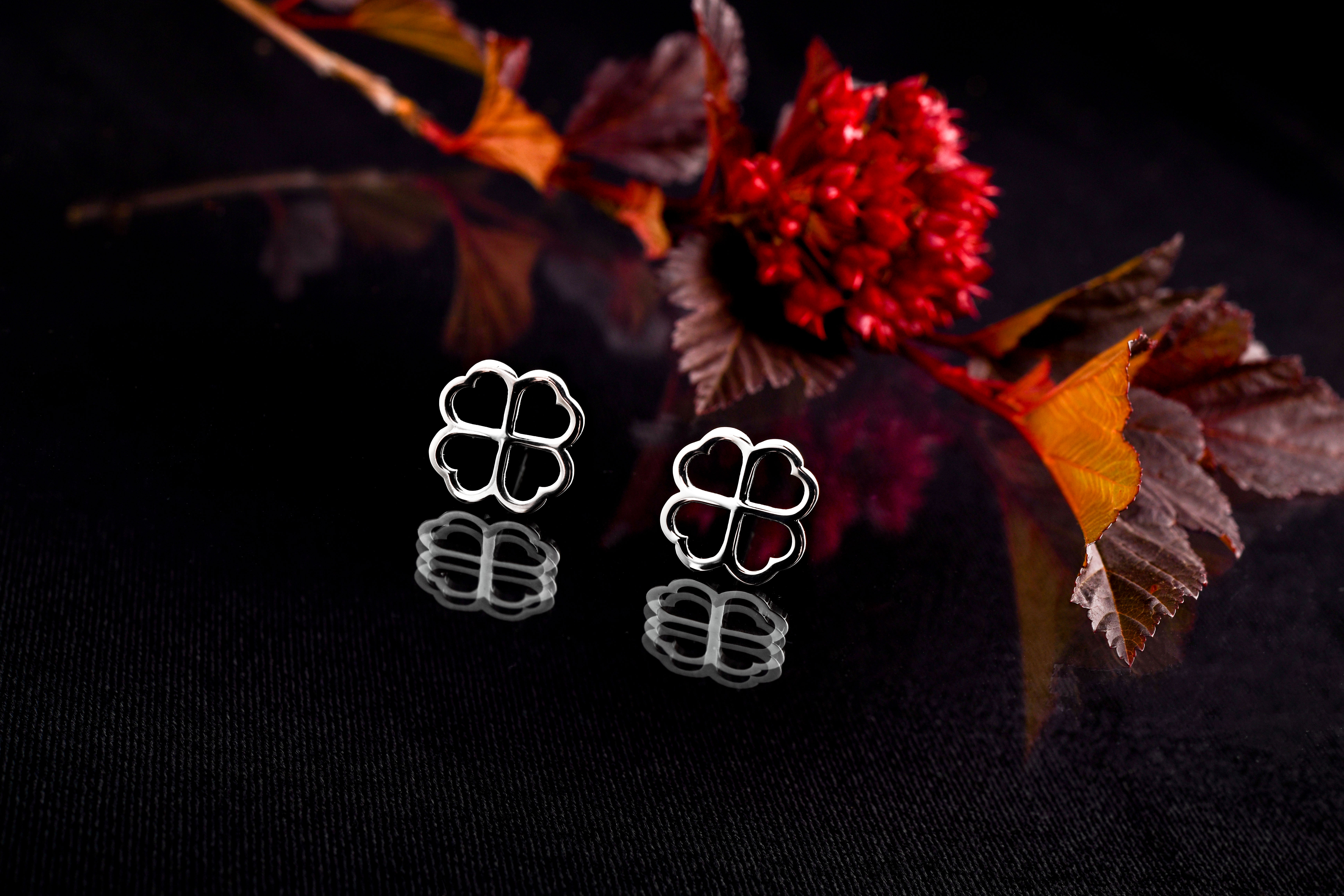 Napichovacie náušnice štvorlístky