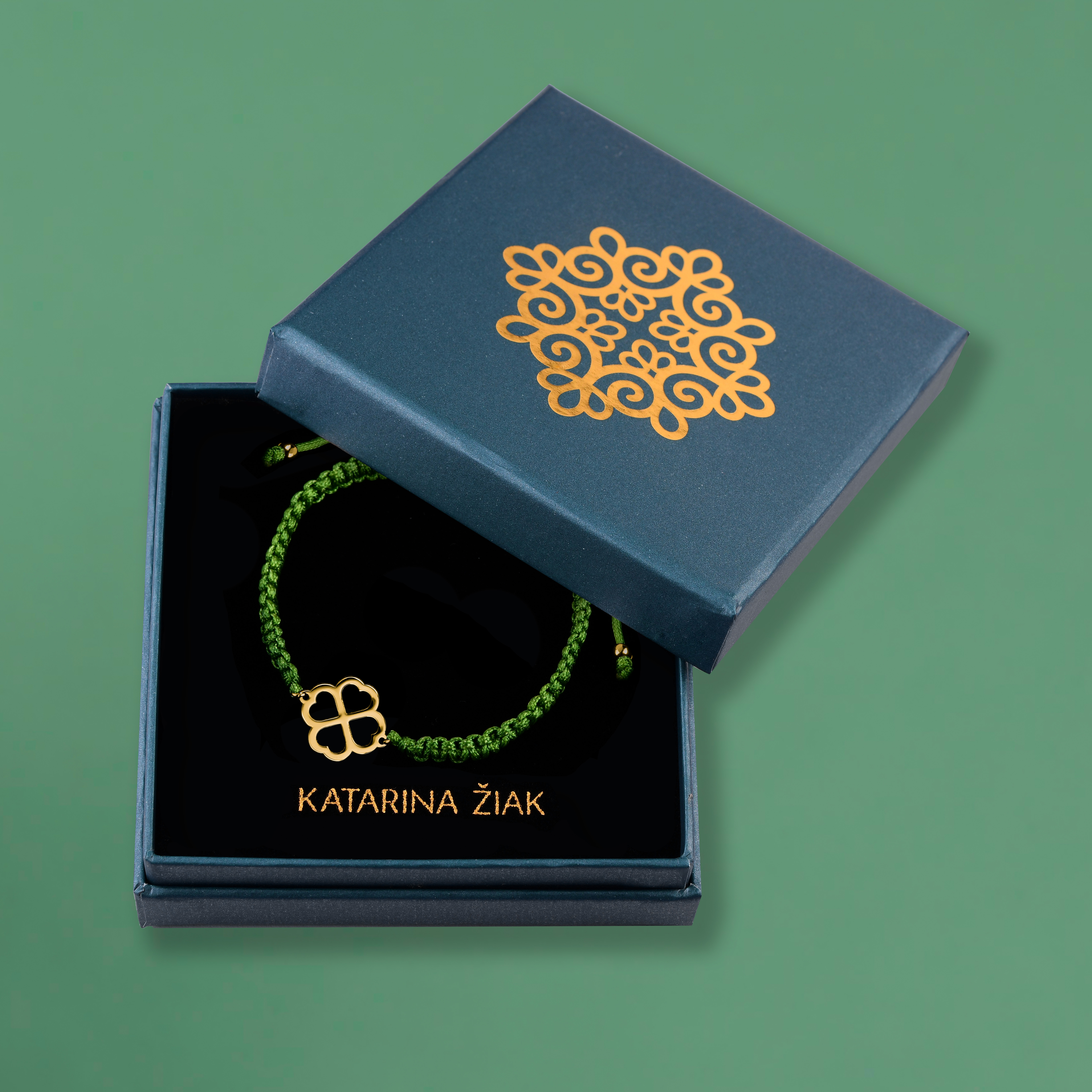 Náramok štvorlístok - šnúrka