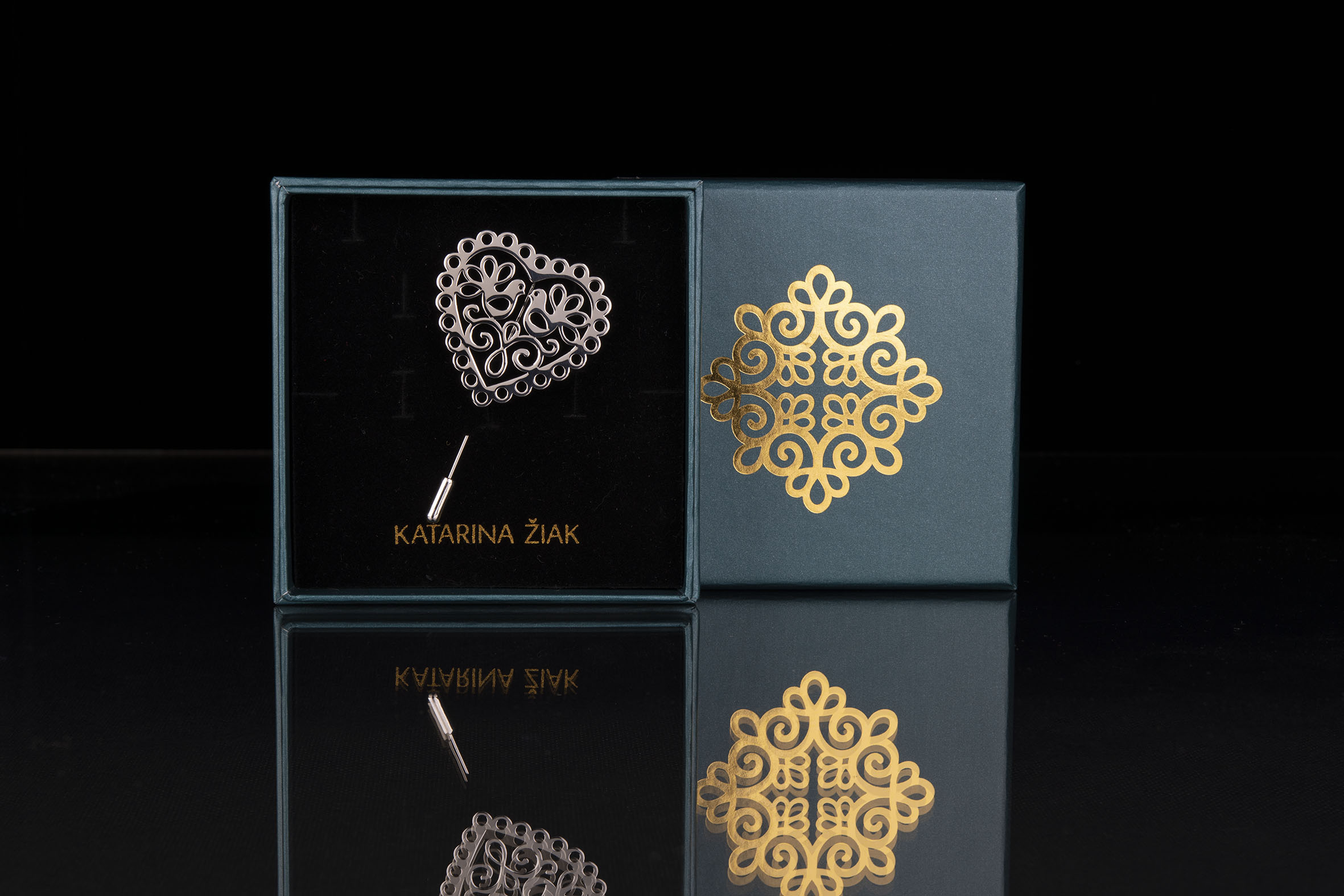 Brošňa srdce holubičky